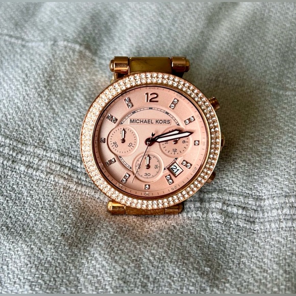 Michael Kors Women's Parker Chronograph Watch MK5538 - Picture 3 of 15